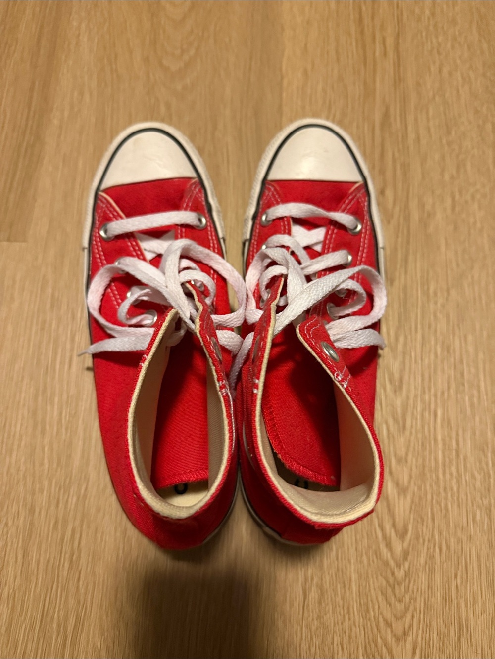 Red women’s converse Sneakers - Classic High-Top